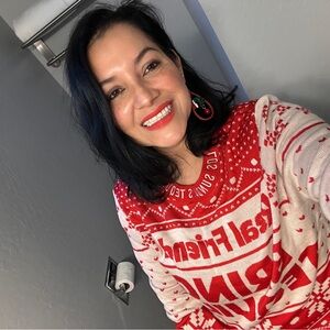 Meet your Posher, Ena